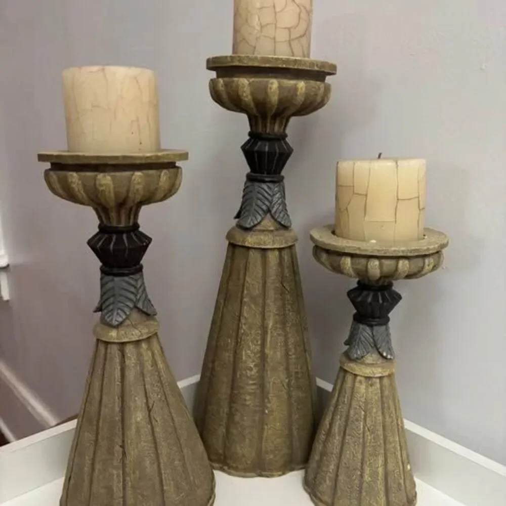 Candle holder